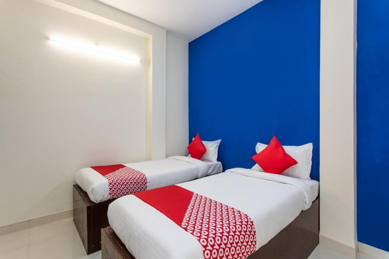 Oyo 27862 Hotel Brooklyn Indore Exterior foto