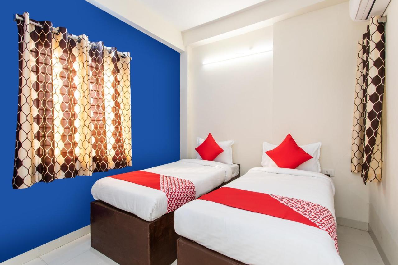 Oyo 27862 Hotel Brooklyn Indore Exterior foto